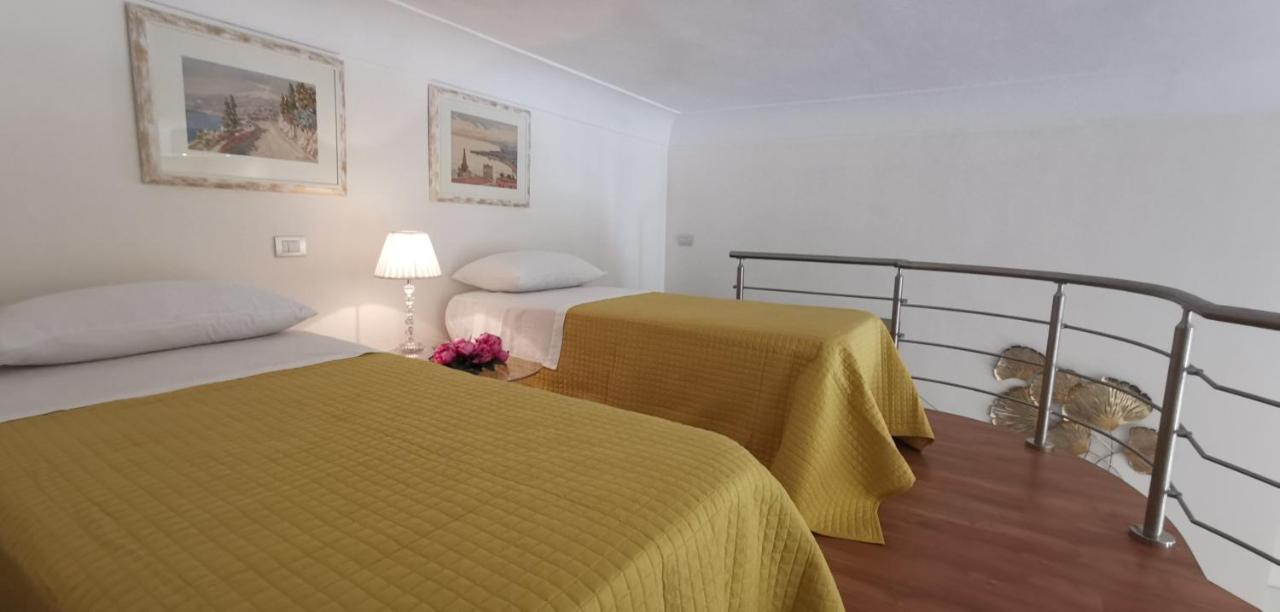 Luxury Apartment Carmen N 2 Centro Storico Di Таормина Экстерьер фото